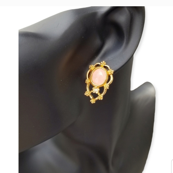 AVON VINTAGE GOLDTONED & ROSE QUARTZ ORNATE EARRINGS - Picture 2 of 5